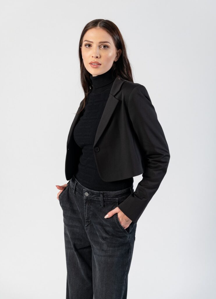 X01X22330370081MDkrUdiw9FwW1_1400x1400